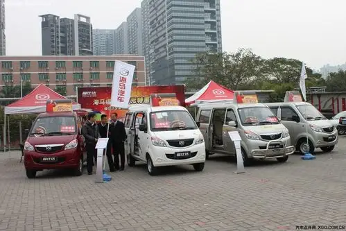 岭南明珠体育馆 2011暖冬车展完美落幕