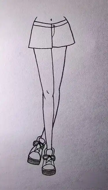 少女腿部简笔画