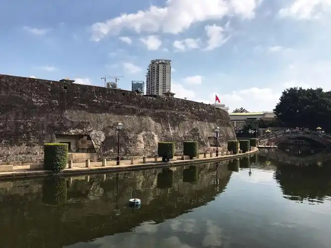 石炮台公园是汕头中心城区的一张名片是来汕游客休闲观光的好去处4