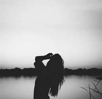 关于白色情人节的伤感说说3月14日白色情人节的说说