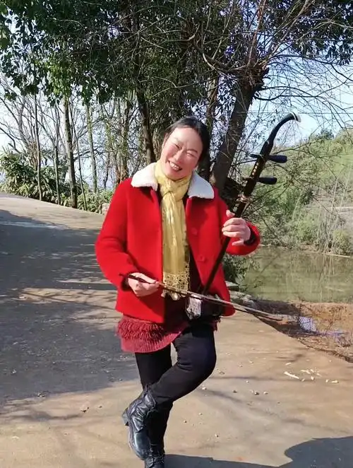 二胡演奏,女驸马 祝亲们开心快乐