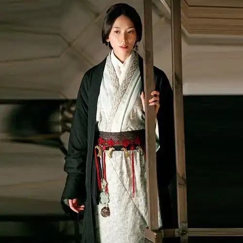 大王侠客民族服装秦汉时期的服饰大赏【图】中国古代服装之秦汉服饰