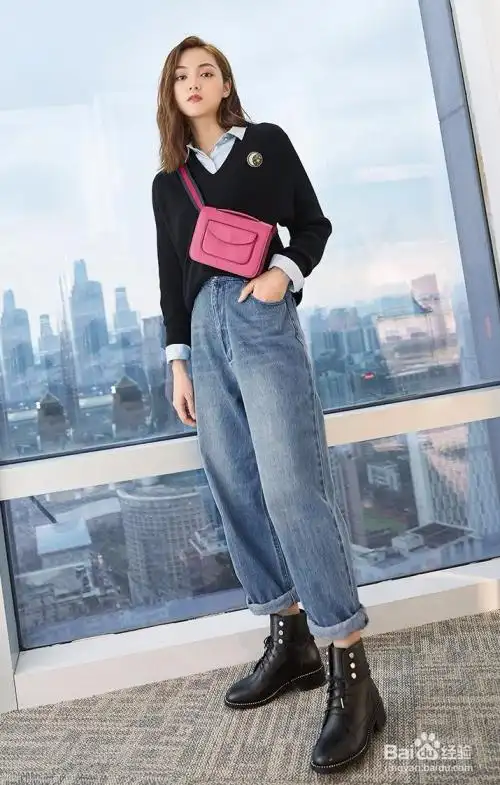 黑色短靴怎么搭配裤子