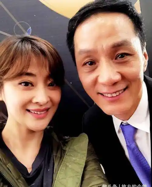 突然过来一大妈,对着冯远征就是两巴掌_容嬷嬷_李明启_戴春荣