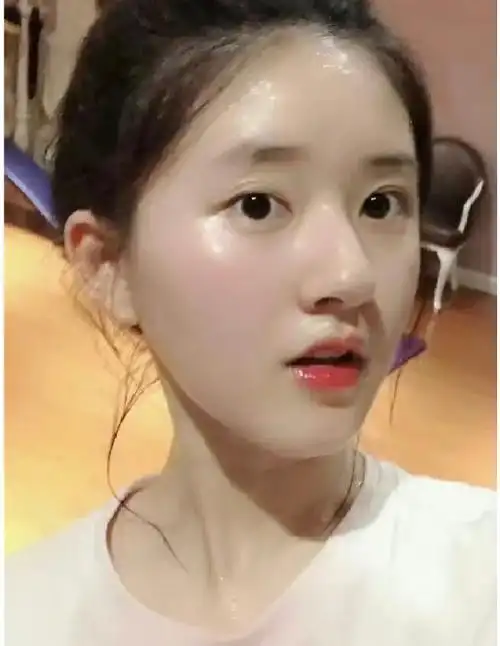 网友评价赵露思五官#网友评价赵露思五官:脸型流畅,高颅顶,鼻子高挺