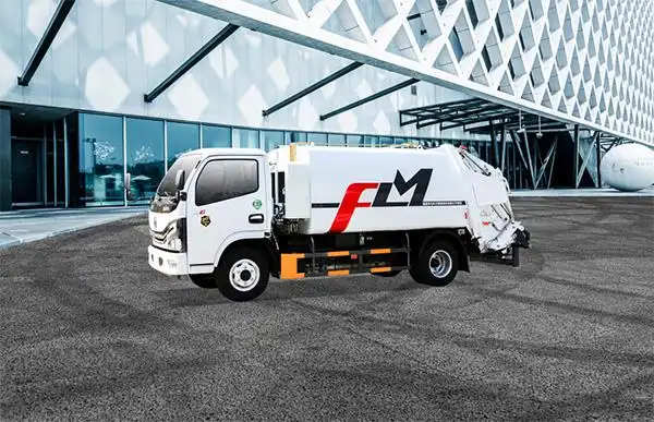 龙马环卫携多款明星产品亮相冰城