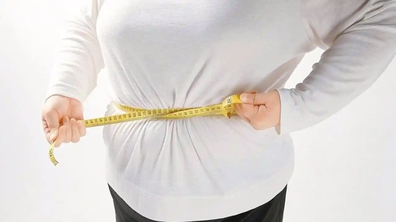 为什么小肚腩会越来越大(肚子越来越突出)