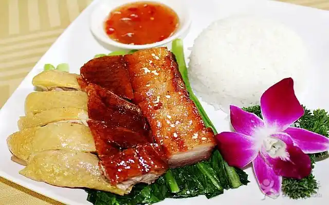 不兑现,不找零 适用范围:黑棕烧鹅饭,三宝饭,叉烧拼烧鹅,湛江白切鸡饭