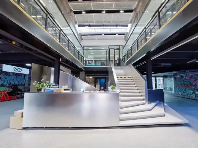 企业总部选址首选园林景观,低容积率,低密度,园区大多数都是传媒公司