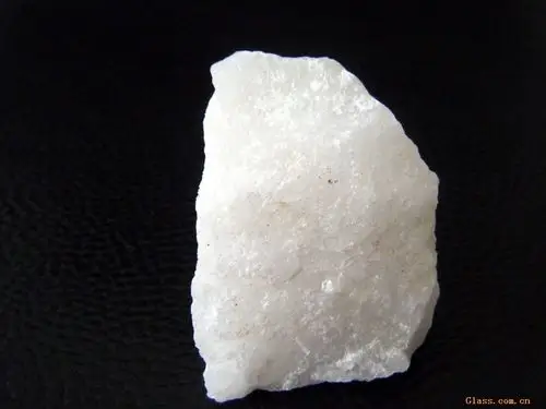 供应白色半透明脉石英