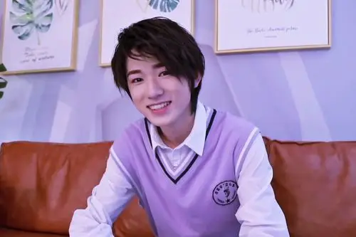 宋亚轩 韩都衣舍