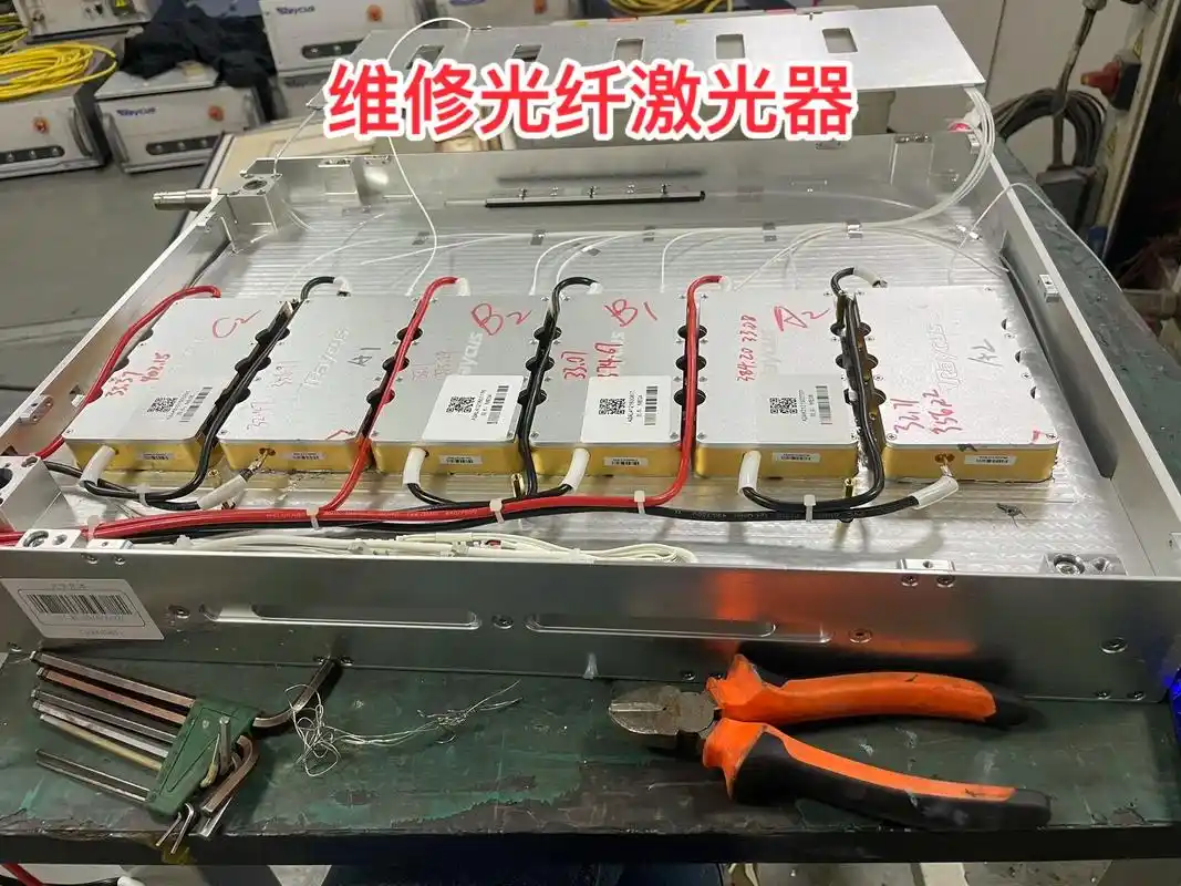 激光器维修日常.光纤头烧了,光纤线断了,那要换光纤线嘛记得找 - 抖音