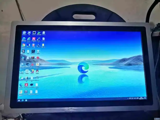 多点触控工业显示器