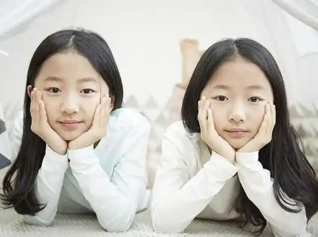 巧用一个成语,办户口的民警都忍不住称赞|婴儿|父母|龙凤胎|女宝宝