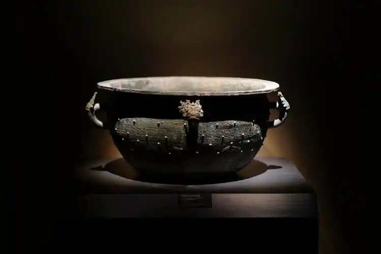 精美的古代青铜器