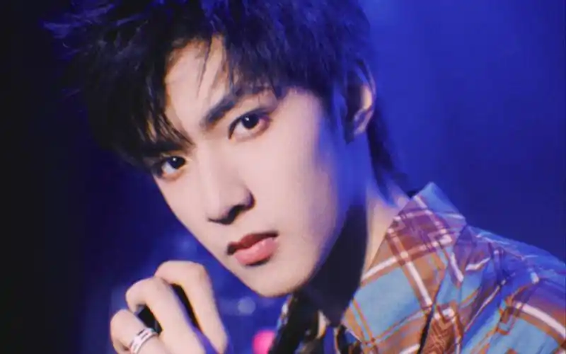 【时代少年团】【刘耀文】文哥的完美侧颜