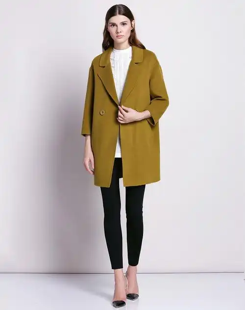 浅橄榄绿西装领七分落肩袖双面呢羊毛大衣