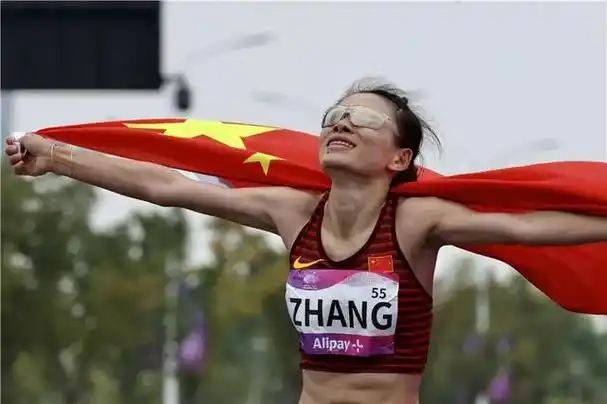 激动!云南选手张德顺,杨绍辉马拉松项目分获一银一铜!