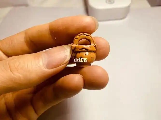 纯手工雕刻桃核小篮子