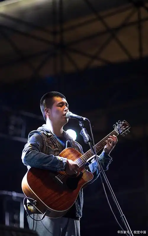 马頔,一个干净的大男孩和他的音乐故事