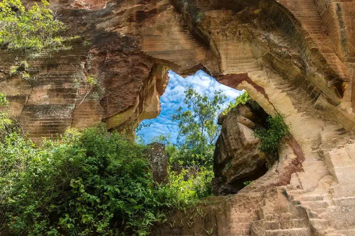 欢迎来到美如画卷的伊岭岩风景区,这里可是南宁武鸣县的黄金打卡胜地