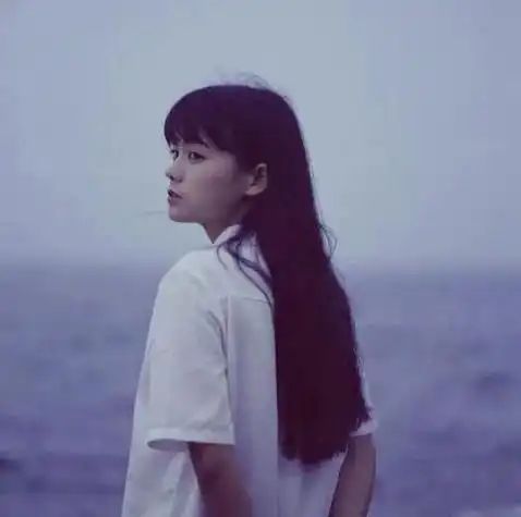 侧身微信头像女生 女生头像图片大全 -【爱个性】