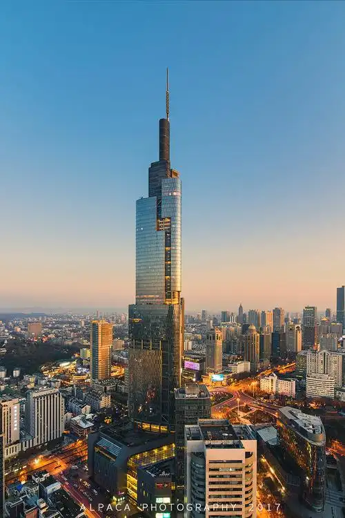 南京建筑,江苏未来十大超高建筑——省会南京,超强地级市苏州并驾齐驱