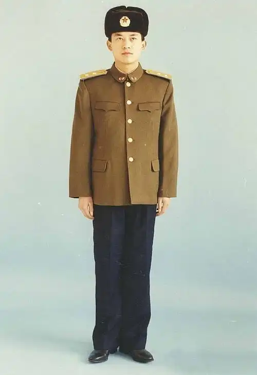 href="#" data-lemmaid="458031">中国人民解放军 /a>1987式军服是