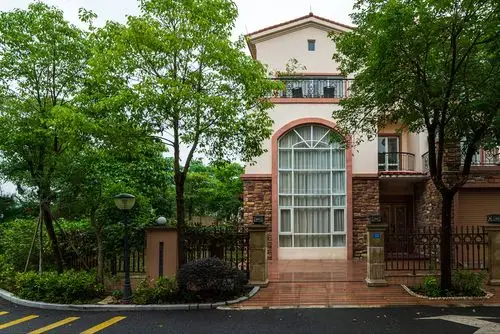 江门恩平山泉湾温泉·6房8床别墅 33号墅