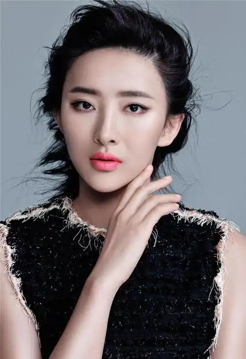 胡丹丹高贵美艳大片