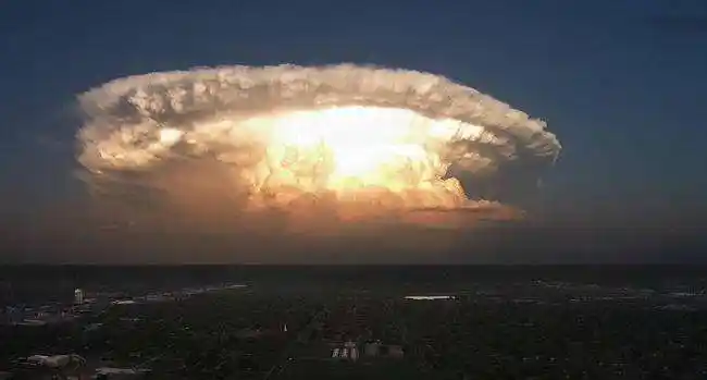 1961年苏联沙皇氢弹试爆画面公开,大伊万的威力到底有多强?