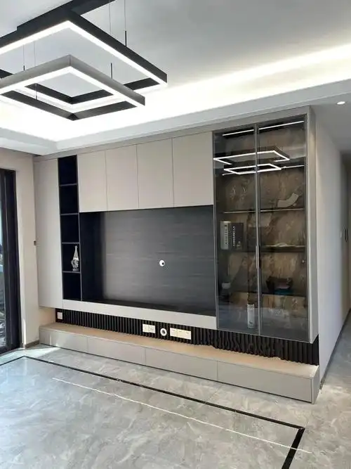 在老公的坚持下,电视墙打满柜子,入住两年,只能说真香