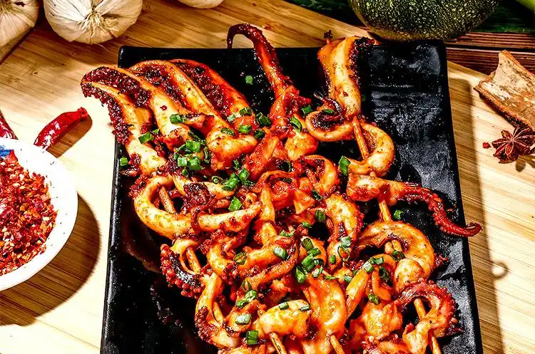 【网红爆款】铁板烧烤夜市食材现货凤舞章鱼串鱿鱼须冷冻水产批发