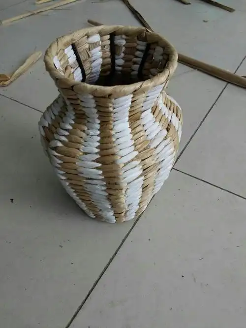 2017年白云湖蒲苇编织工艺品技能免费培训学习圆满结束!