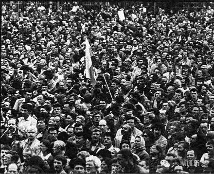 首次曝光 苏联解体时的社会冲突老照片