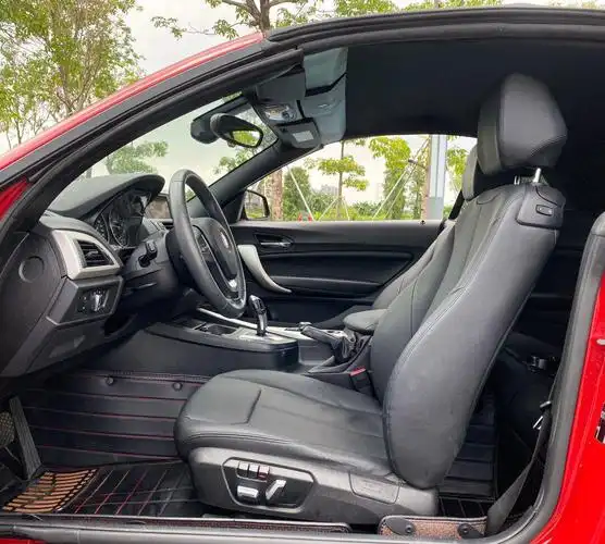 敞篷跑车[话题]# 精品捡漏二手车 宝马220i 敞篷轿跑 15万多拿下!