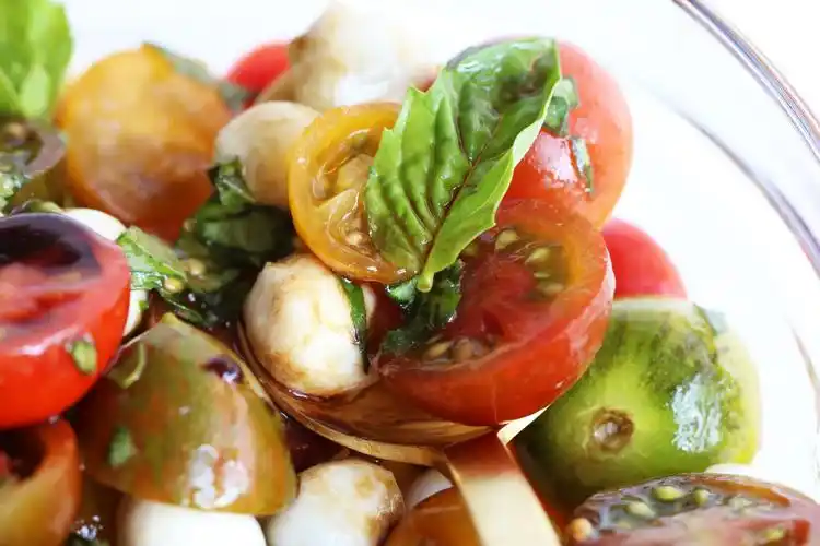 mini heirloom caprese salad