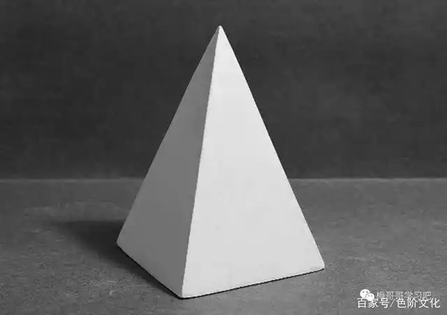 四棱锥结构素描作画步骤