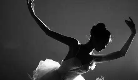 即使没有人为你鼓掌,也要优雅的谢幕,感谢自己的认真付出.