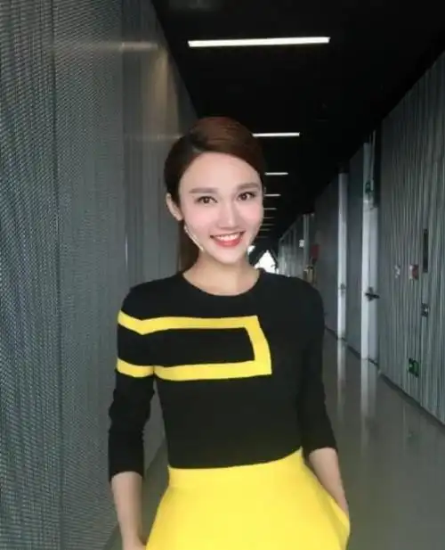 董卿|撒贝宁|央视主持人_网易订阅