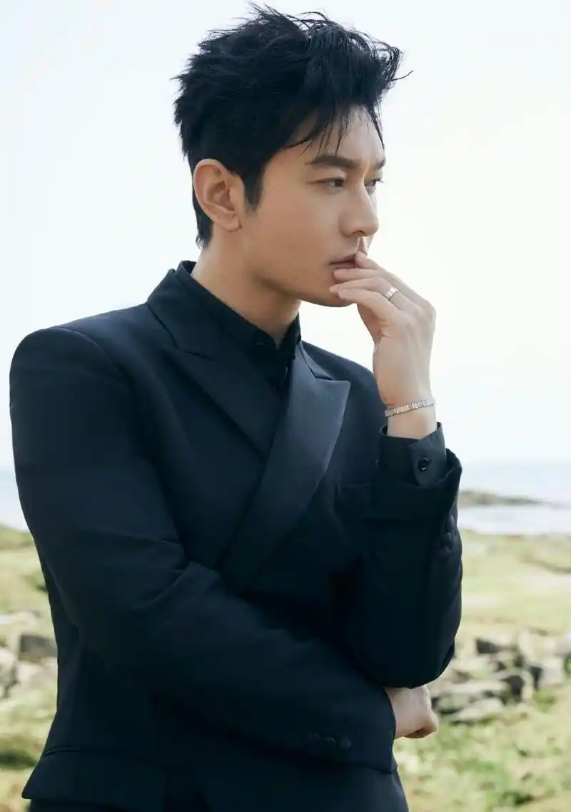 黄晓明儿子手写生日祝福#赶紧一起看看黄晓明的儿子,非常的温暖,扇照