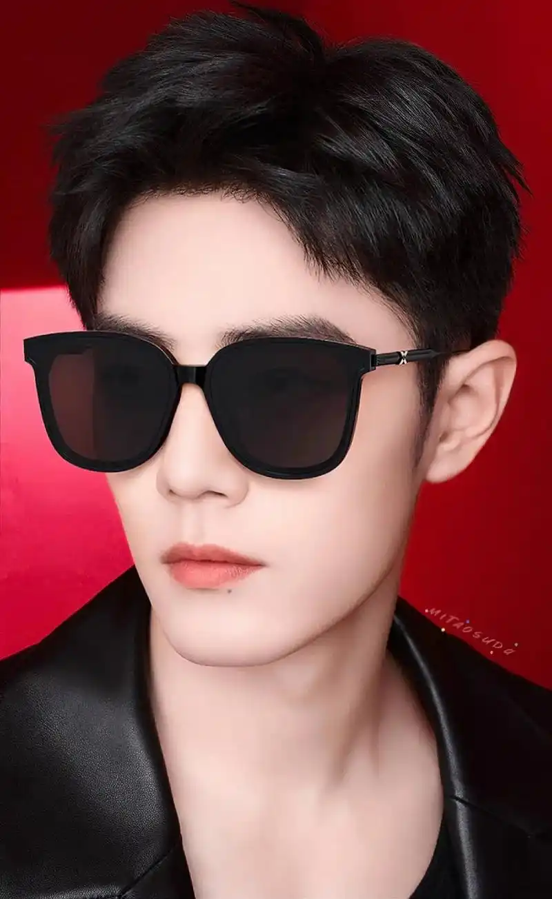 墨镜战真的超级帅…#肖战 #宝藏男孩肖战 #神仙颜值  - 抖音