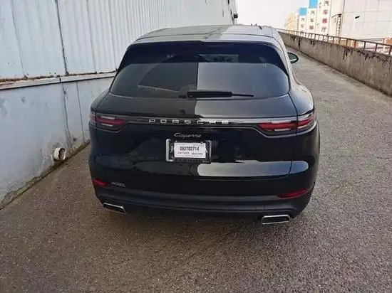 2022款加版保时捷卡宴完美展现仅85万