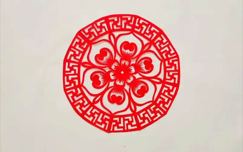 星计划 卍字纹窗花剪纸详细图解视频教程!