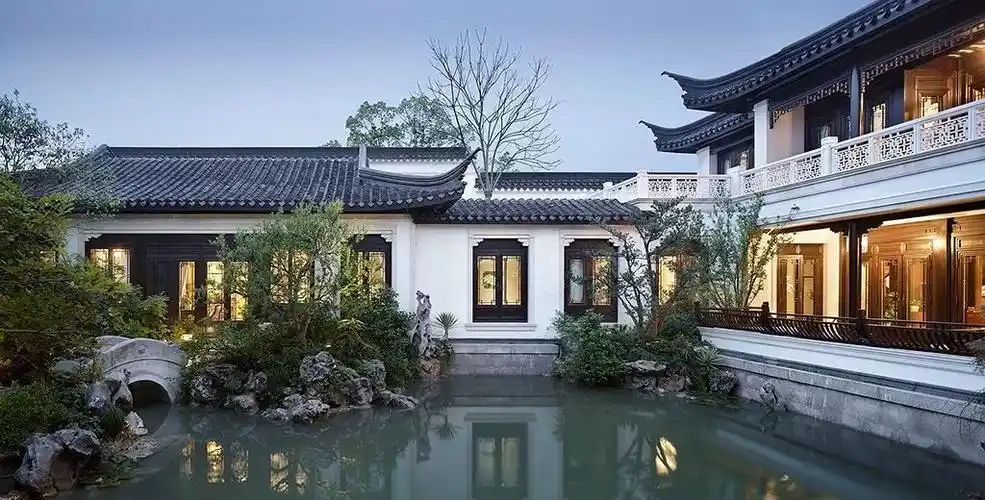 纯中式别墅早已难觅.亿元一栋,外国人还说便宜!