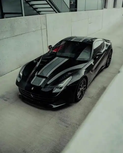 76黑色法拉利f12 berlinetta#超级跑车  #超跑  #超级跑车圈