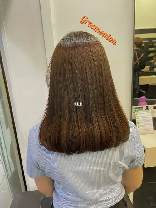 每次都做离子烫,小姐姐朋友介绍希望烫个自然好打理内扣.