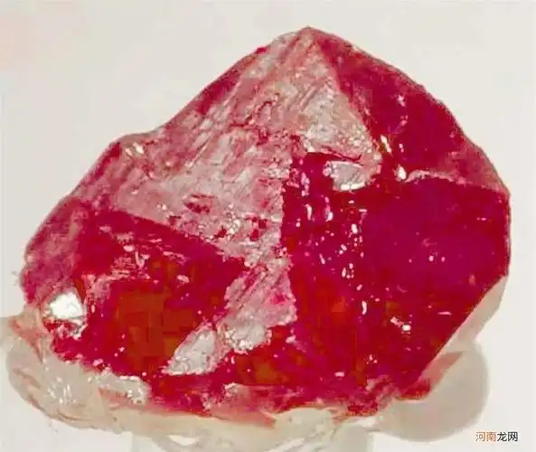 朱砂原矿石好还是朱砂晶体好