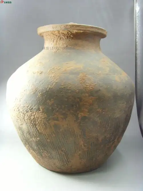 汉代绳纹陶罐