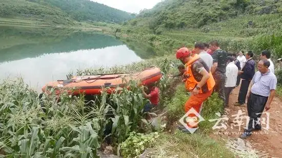 两名女孩池塘边洗澡溺水身亡 年幼者仅8岁